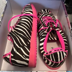 🚚 MOVING SALE Jeffrey Campbell Sprinter-B rally sneaker retro size 8